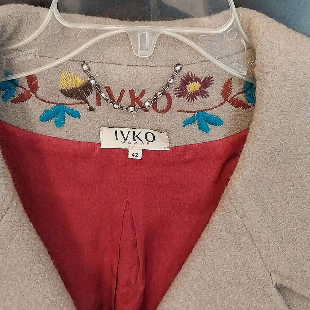 Embroidered Siberian jacket - Picture 2 of 10